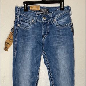 NWT Women’s Silver Suki Super Skinny Jeans 27